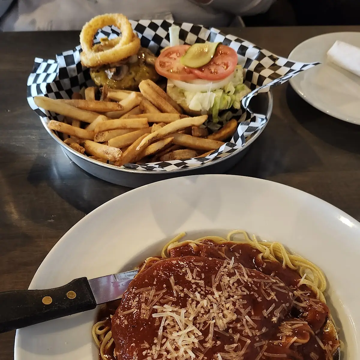 Highlights, Chuck's Roadhouse Bar and Grill
