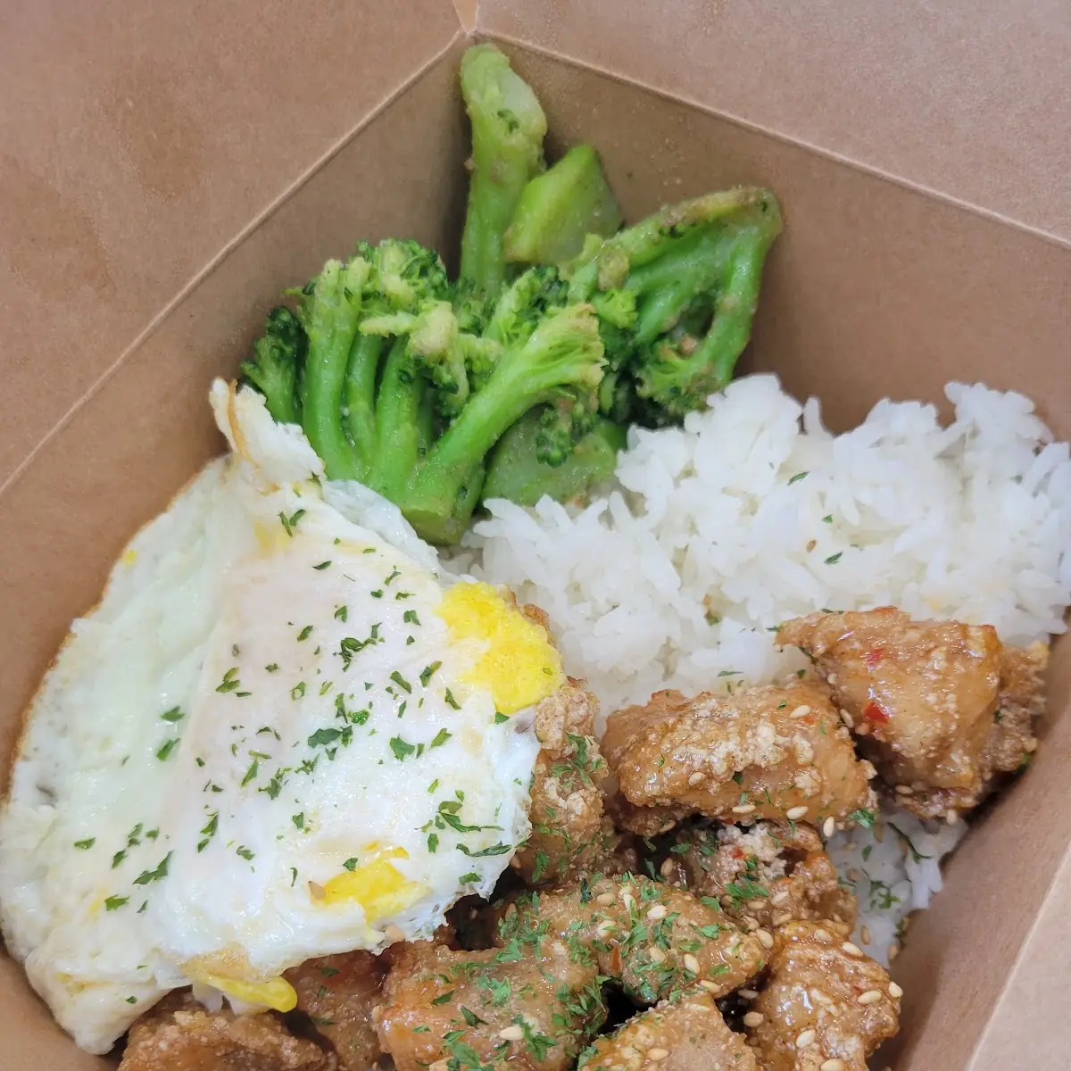 Thai Chili Chicken Rice Plate