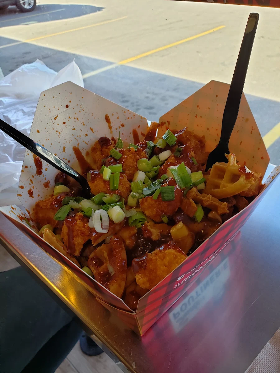 Drunken Chicken and Waffle, Smoke's Poutinerie Waterloo