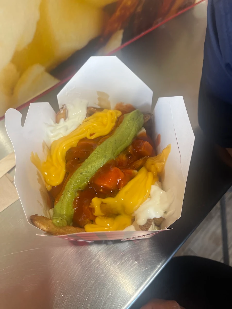 Rainbow Poutine, Smoke's Poutinerie Waterloo