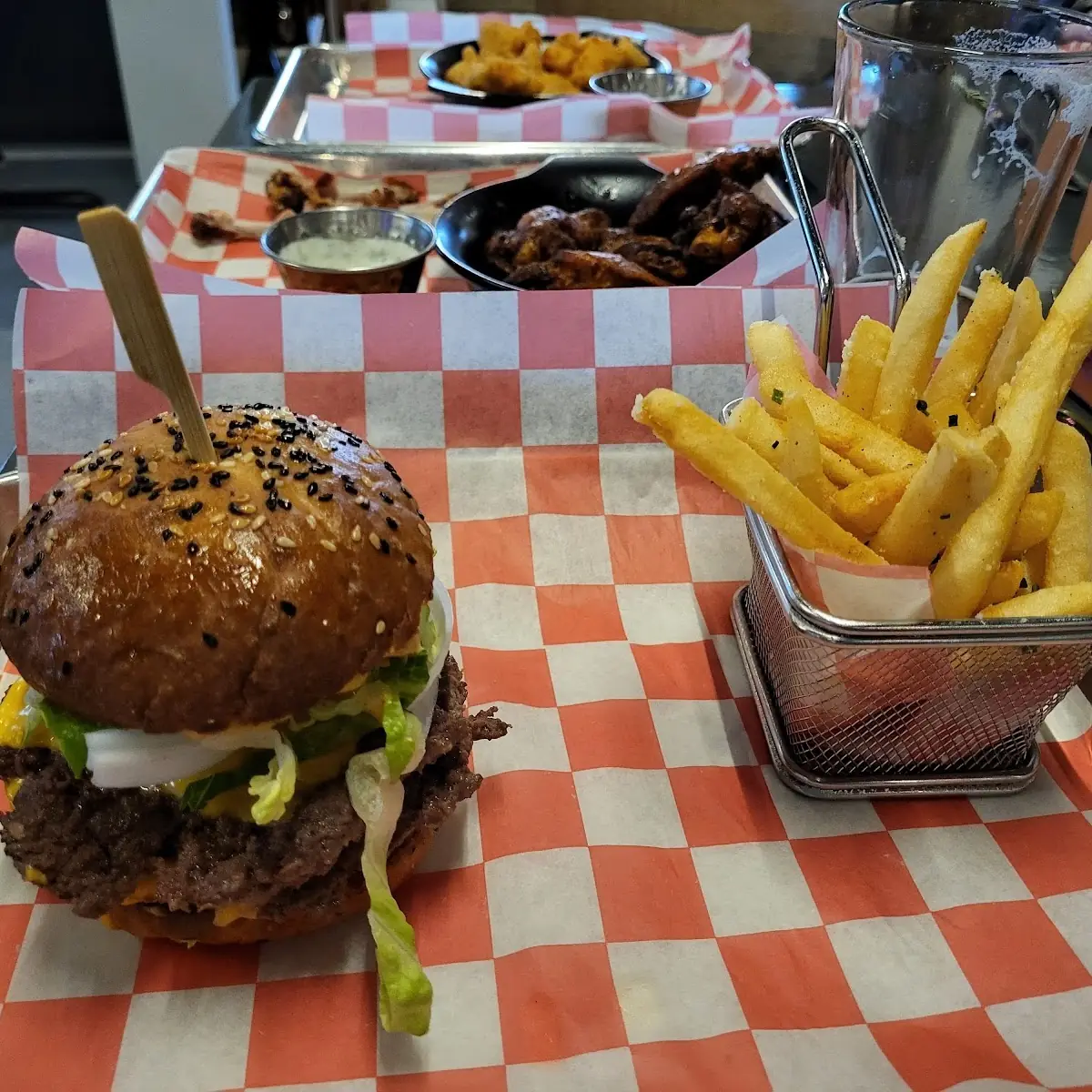 STC Steakhouse Burger
