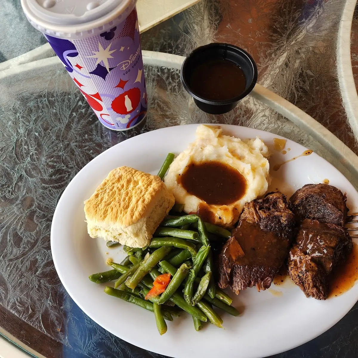 Pot Roast with Mashed Potatoes and Green Beans