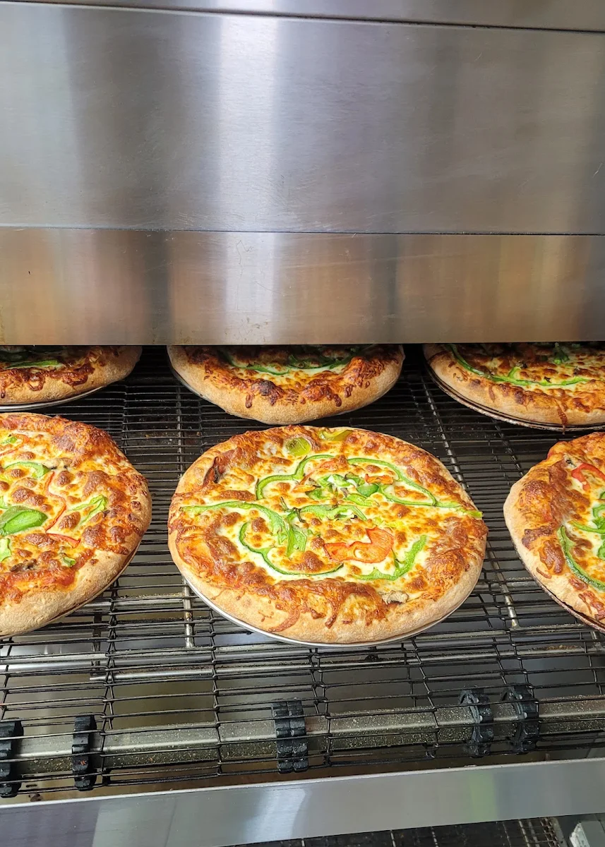 Highlights, Royal Pizzeria