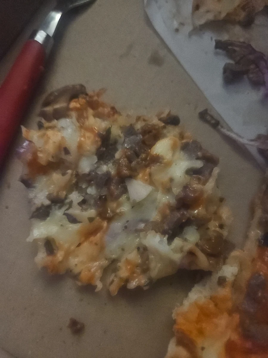 Highlights, Royal Pizzeria