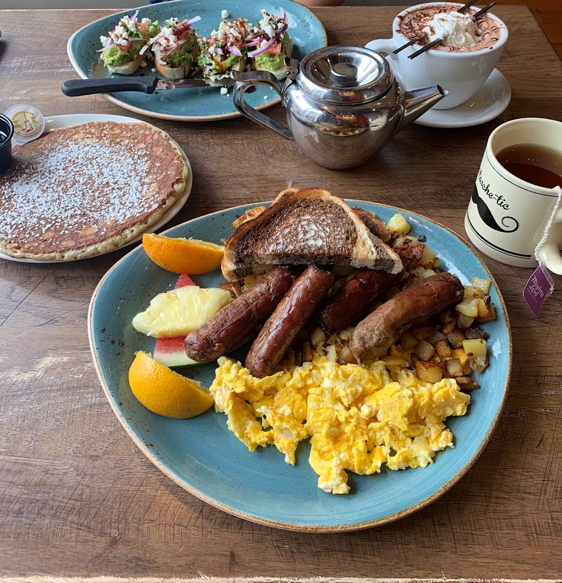 Ellie's Big Breakfast, Red's Diner in Kensington