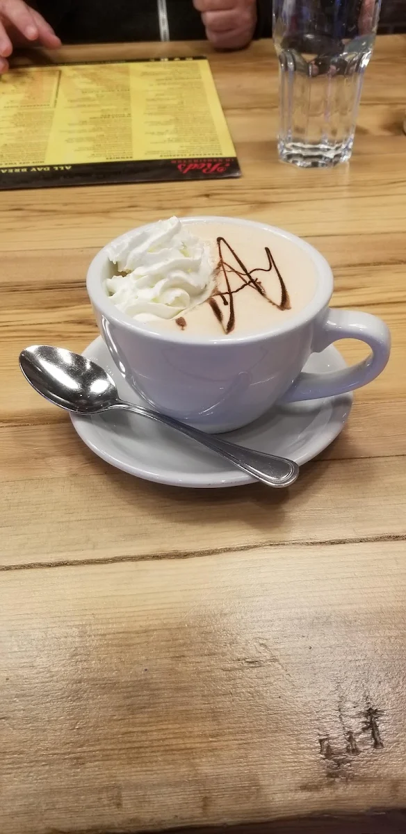 Hot Chocolate, Red's Diner in Kensington