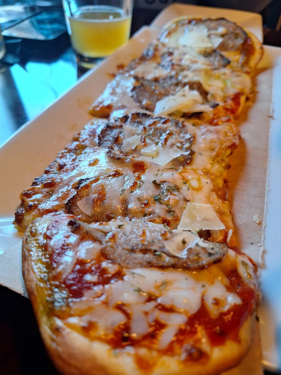 Flat Bread with Meat Balls