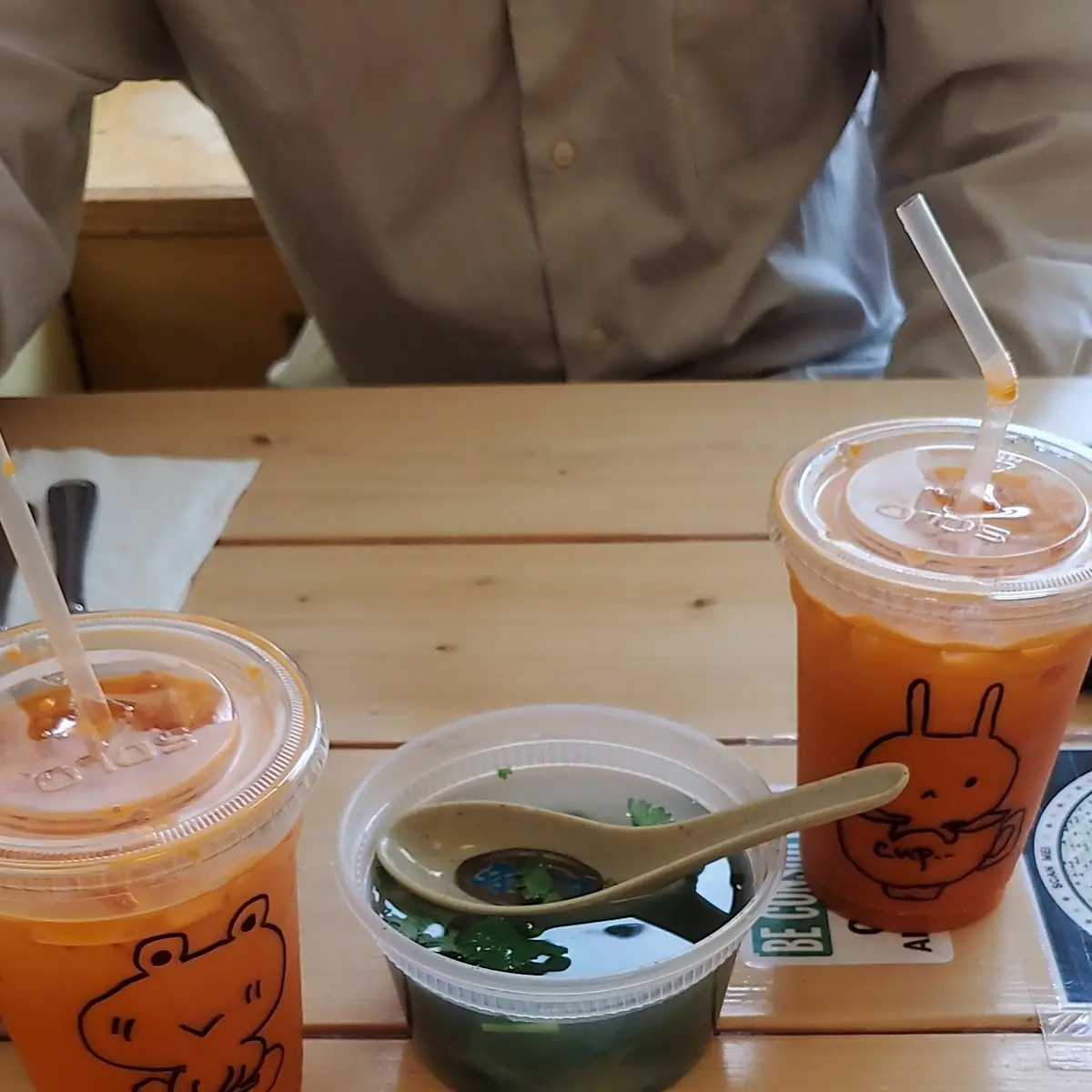 Thai Tea and Seaweed Soup