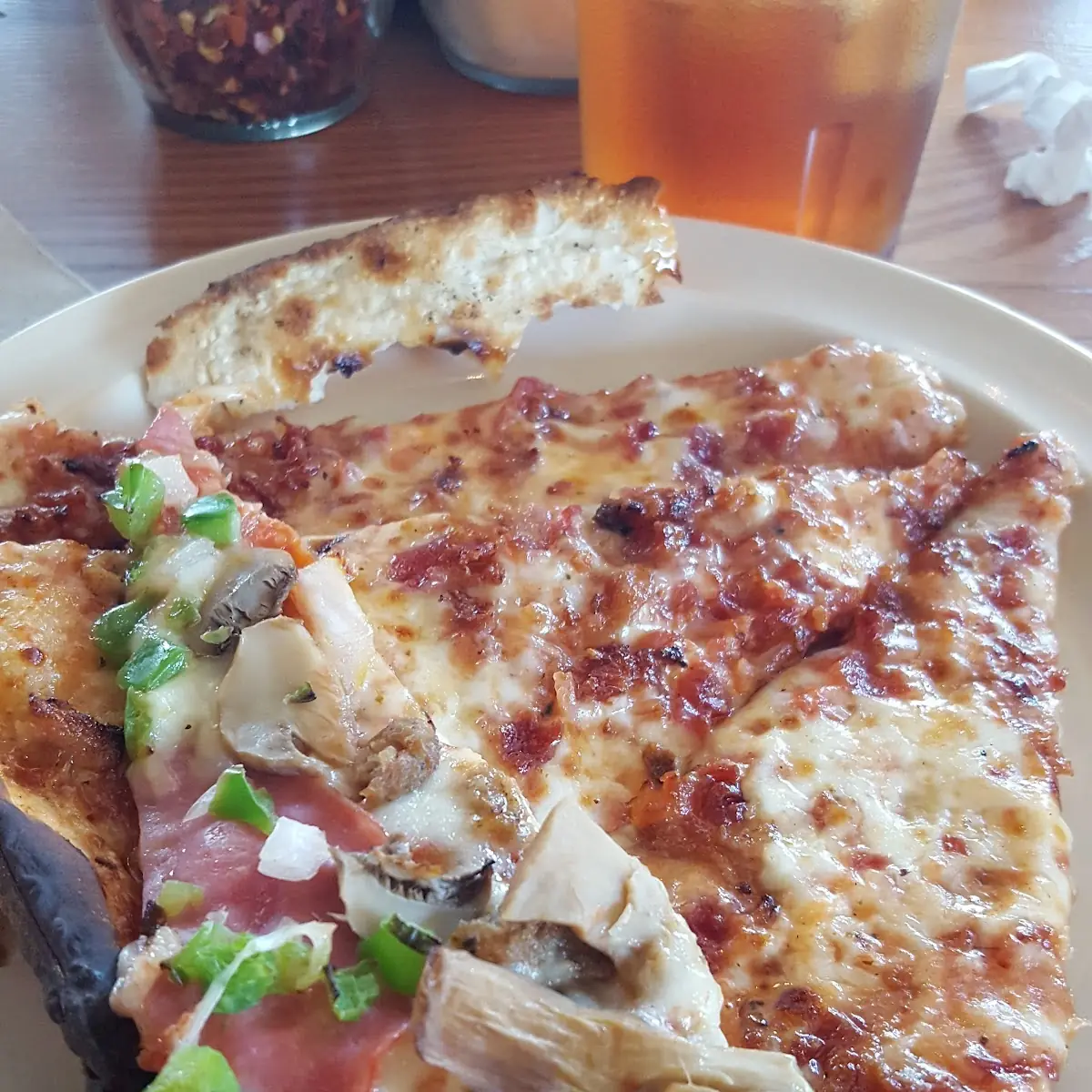 Deluxe and Cheese Pizza