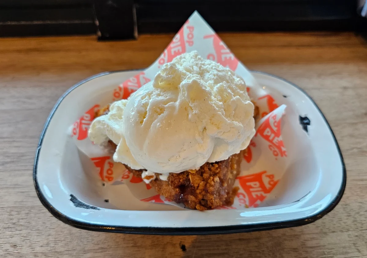 Apple Crumble with Vanilla Ice Cream