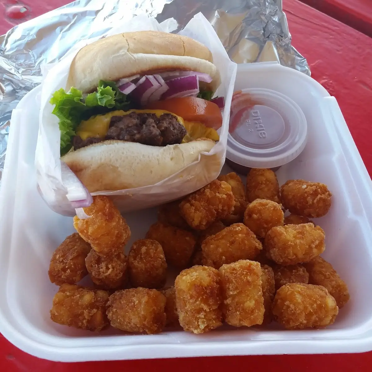 Cheeseburger and Tater Tots