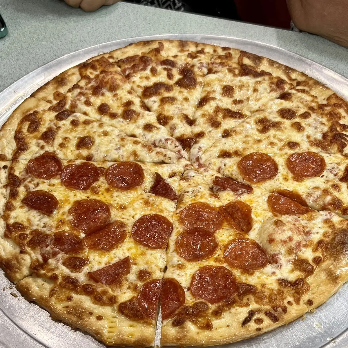 Cut Pizza