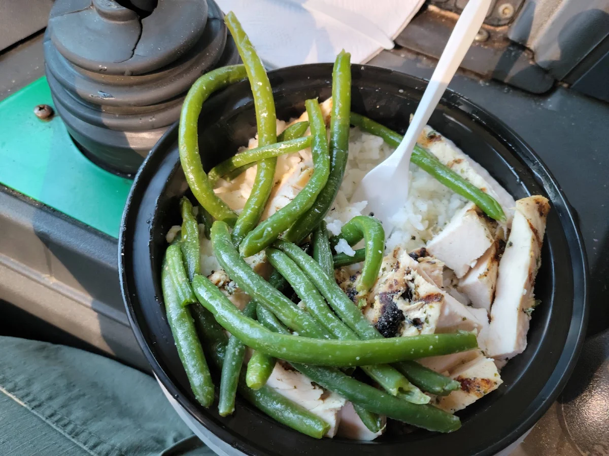 Chix Rice and Green Beans