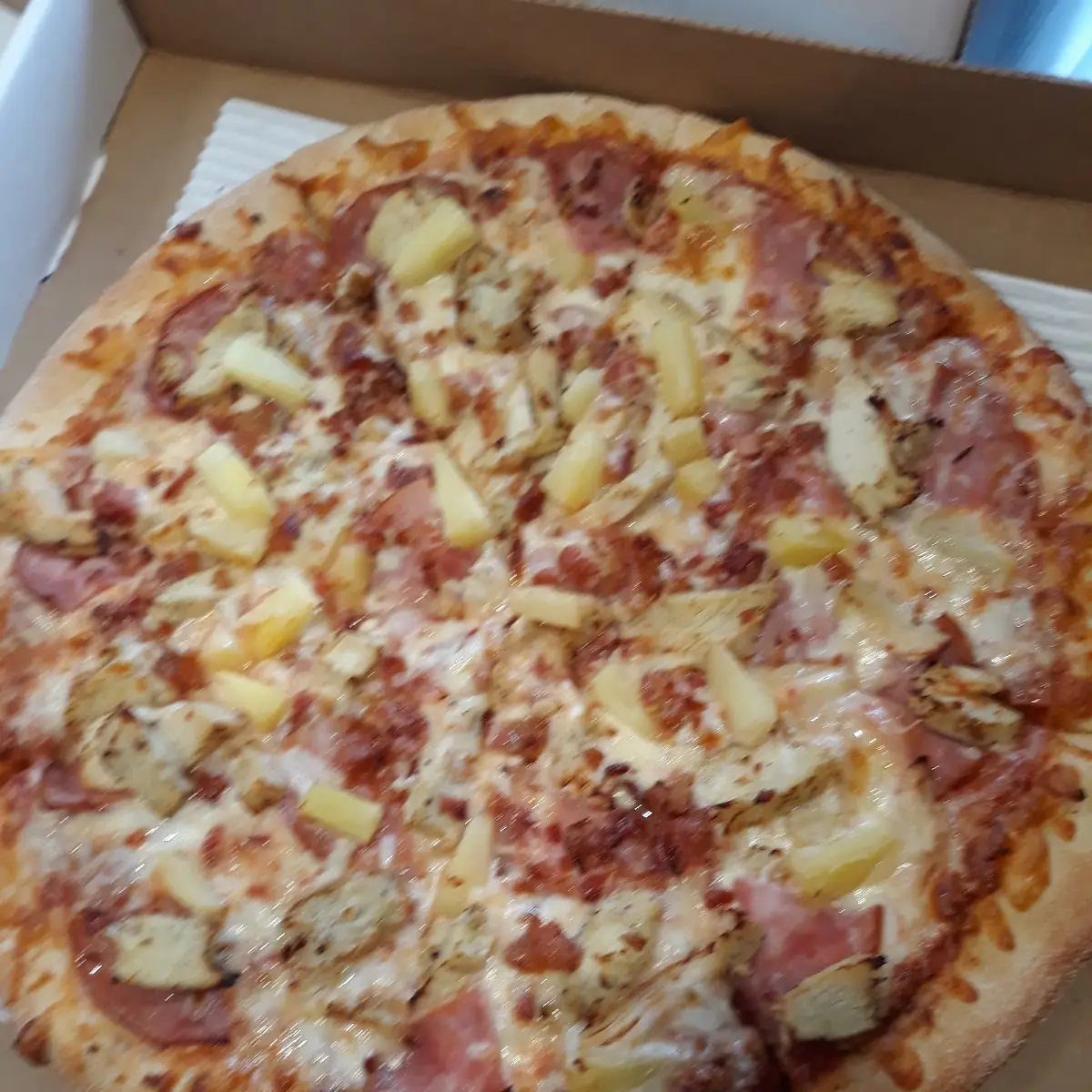 Pizza Hawaiana