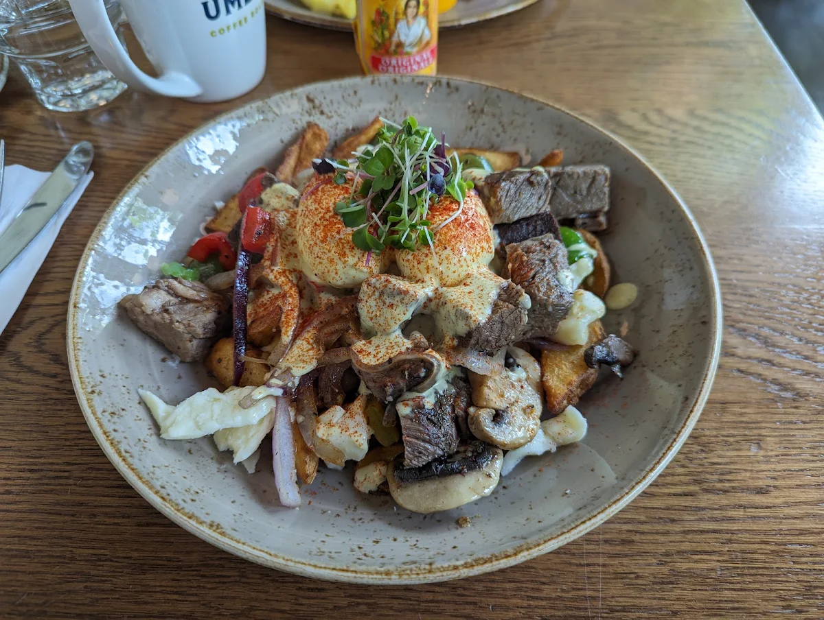 Get Shorty Rib Poutine