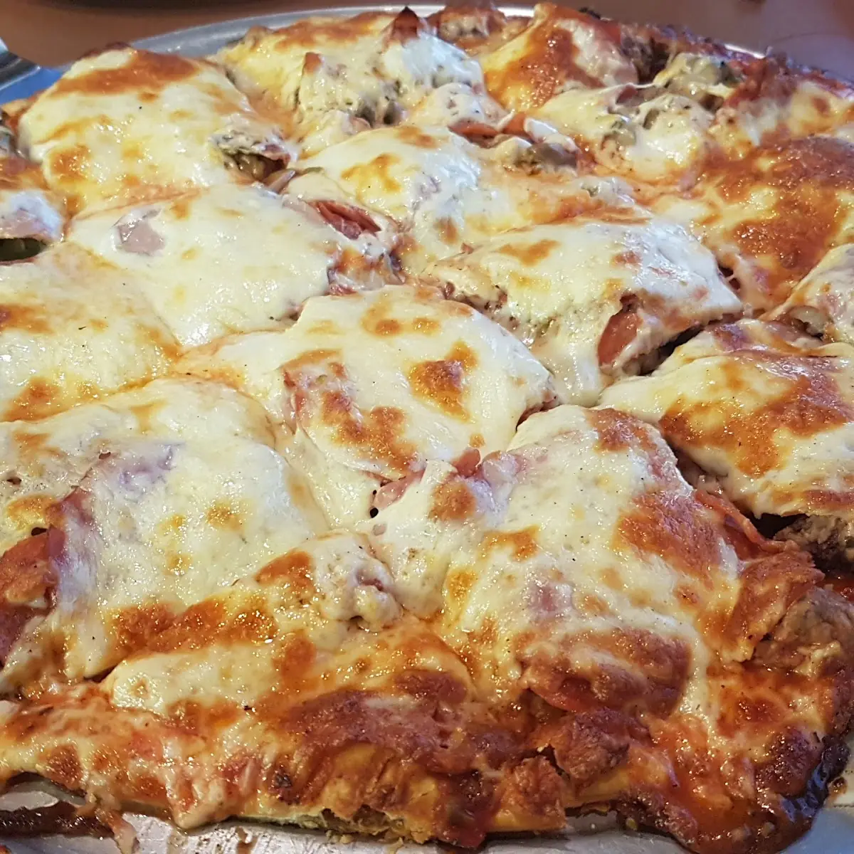 Deluxe Pizza