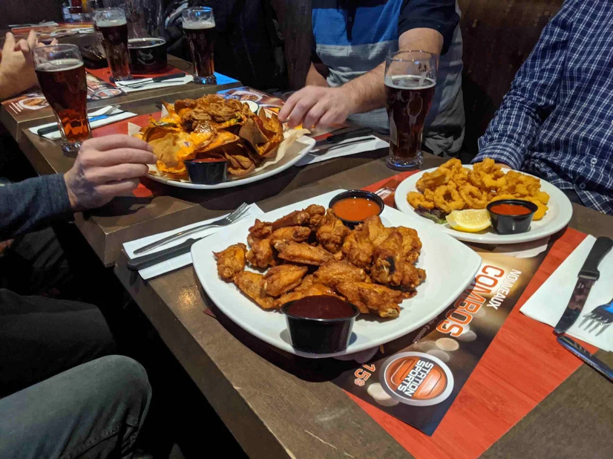 Chicken Wing and Fried Calamari