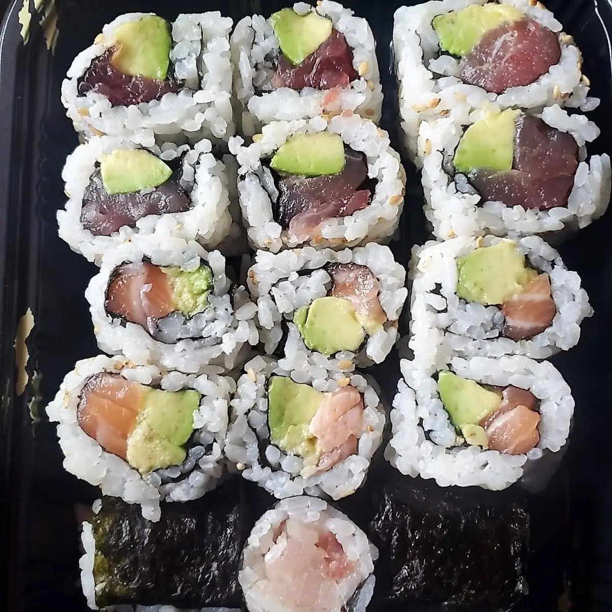 Yellowtail Roll
