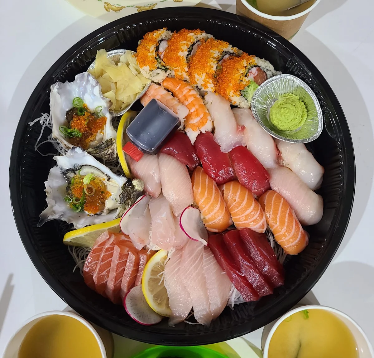 Sushi and Sashimi Deluxe, Tanomi Lidcombe