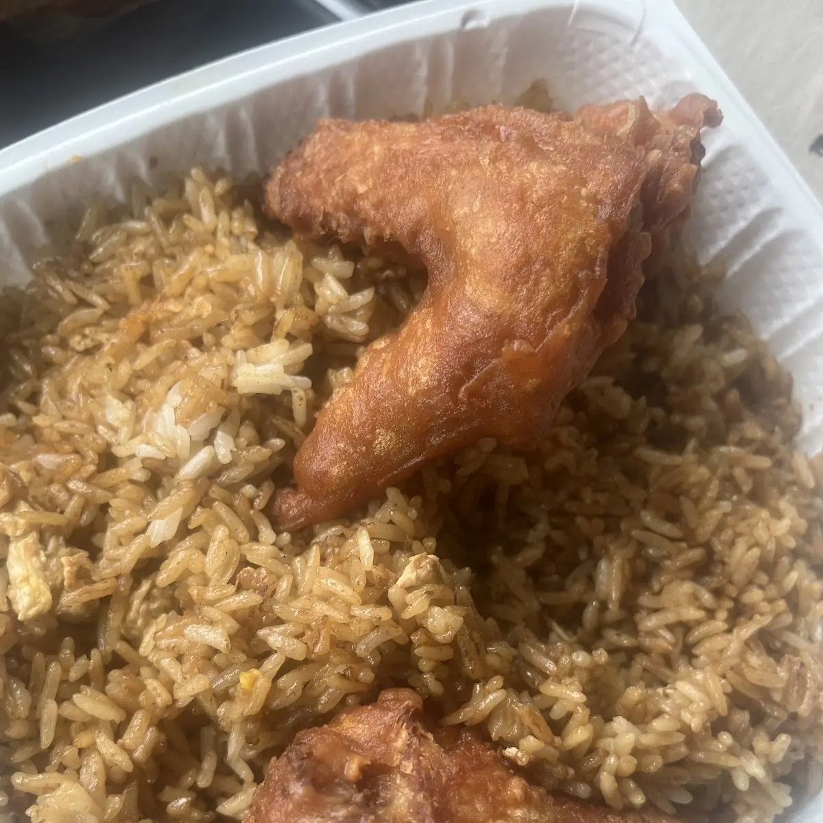 4 Pieces of Chicken Wings w Fried Rice
