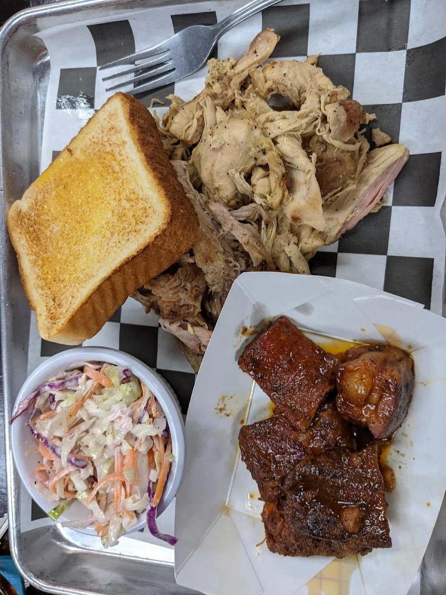 Pulled Pork Pulled Chicken Rib Tips