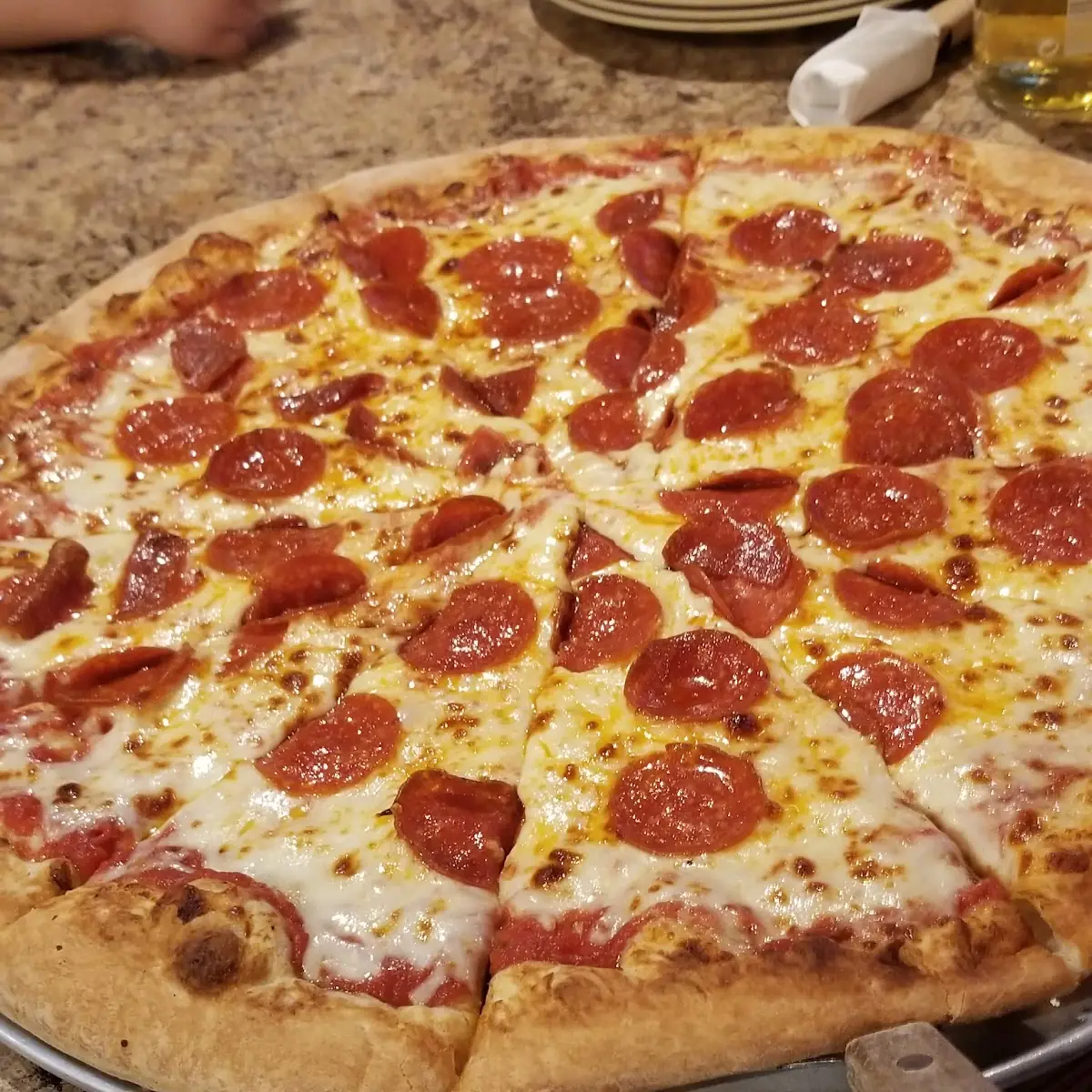 Large Pepperoni Pizza