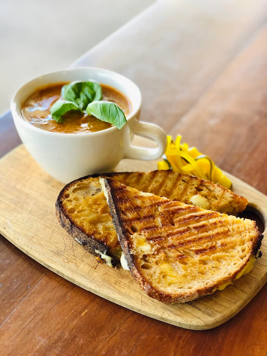 Halloumi Toast, Old Maids