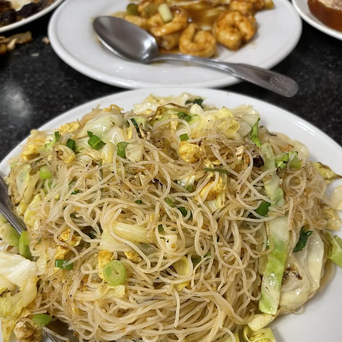Chow Mein Singapore Rice Noodles