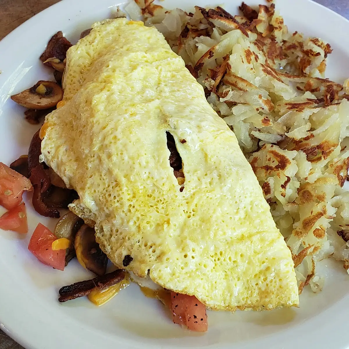 Vegetable Omelet with Hash Browns