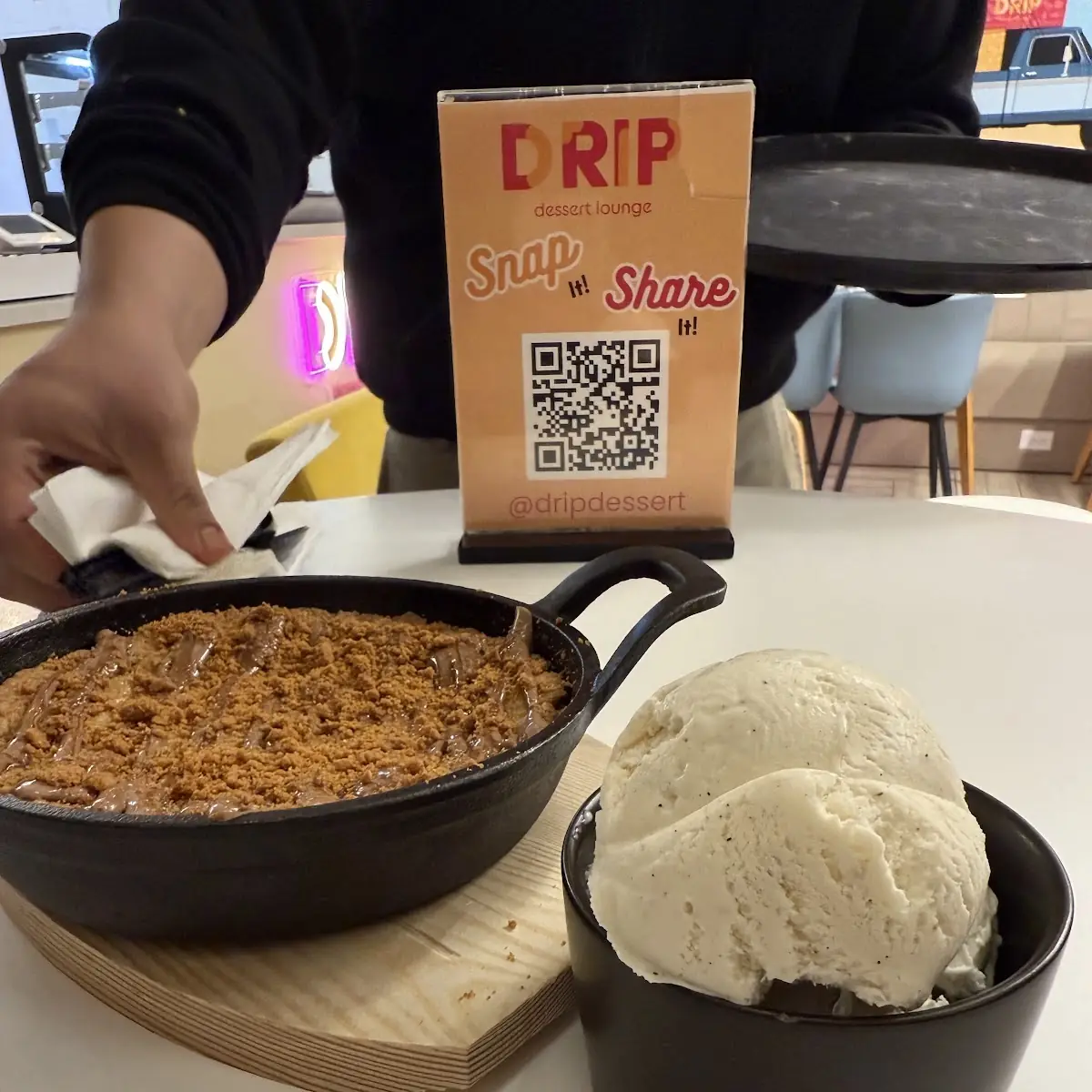 Drip Chocolate Chip Cookie with Vanilla Ice Cream