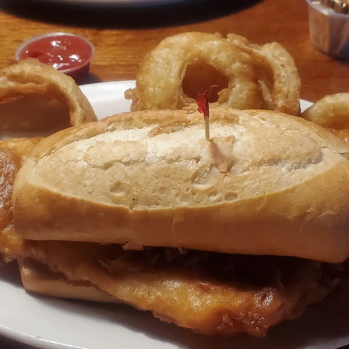 Fish Sandwich & Onion Rings