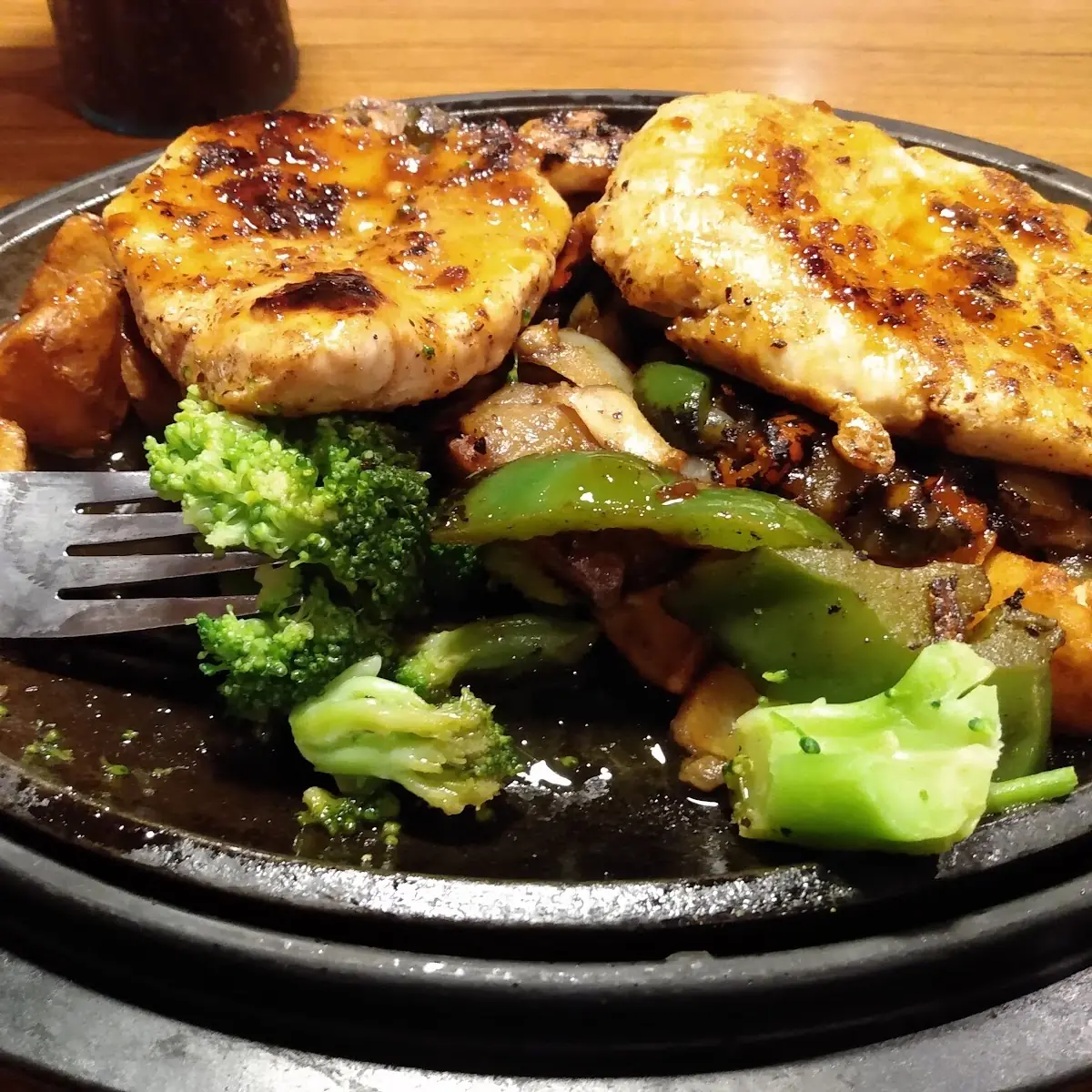 Bourbon Glazed Chicken Sizzling Skillet