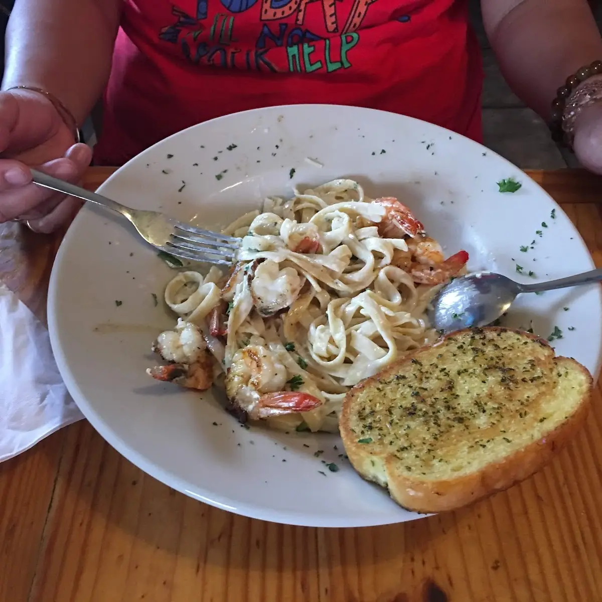 Diablo Pasta w Shrimp and a Crab Cake