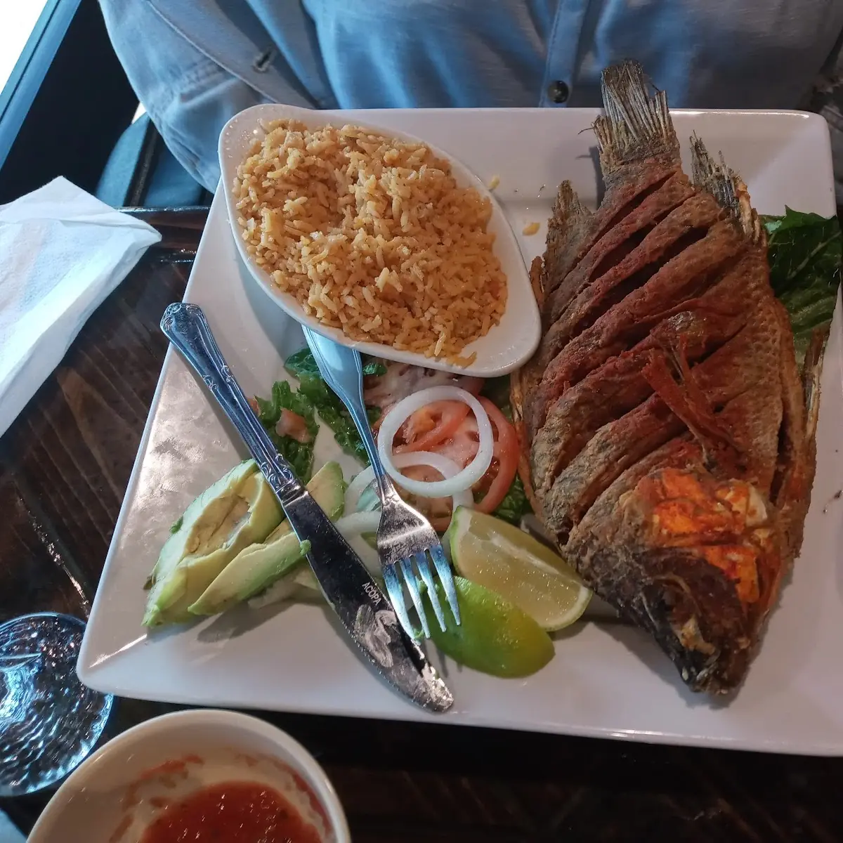 Mojarra Frita Bistec a La Mexicana