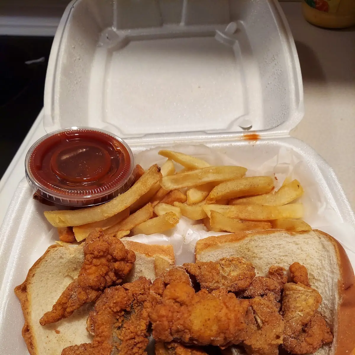 Chicken Wings with Fries