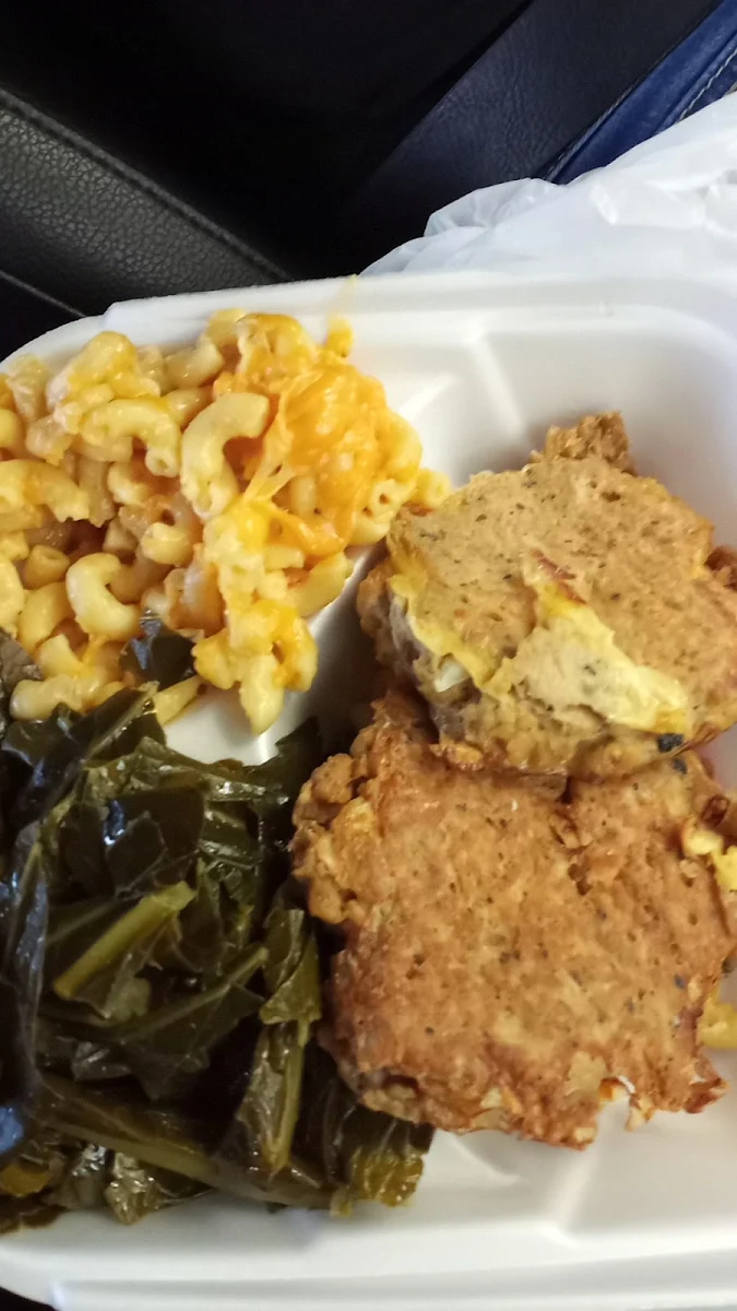 Crab Cakes Mac and Cheese with Greens