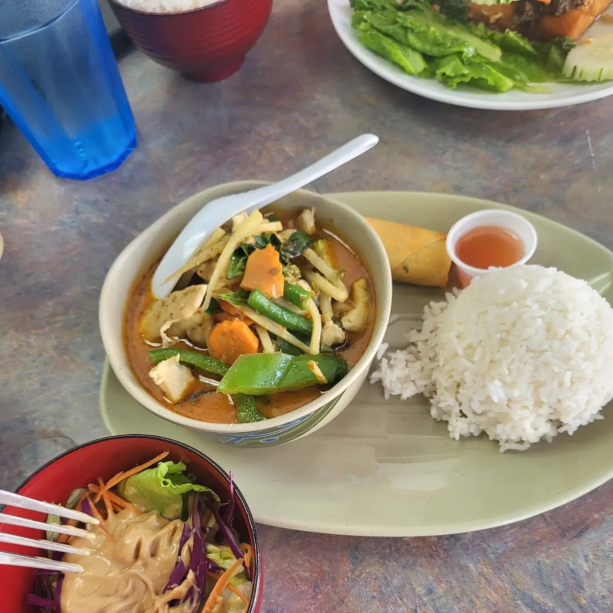 Lunch Special Red Curry