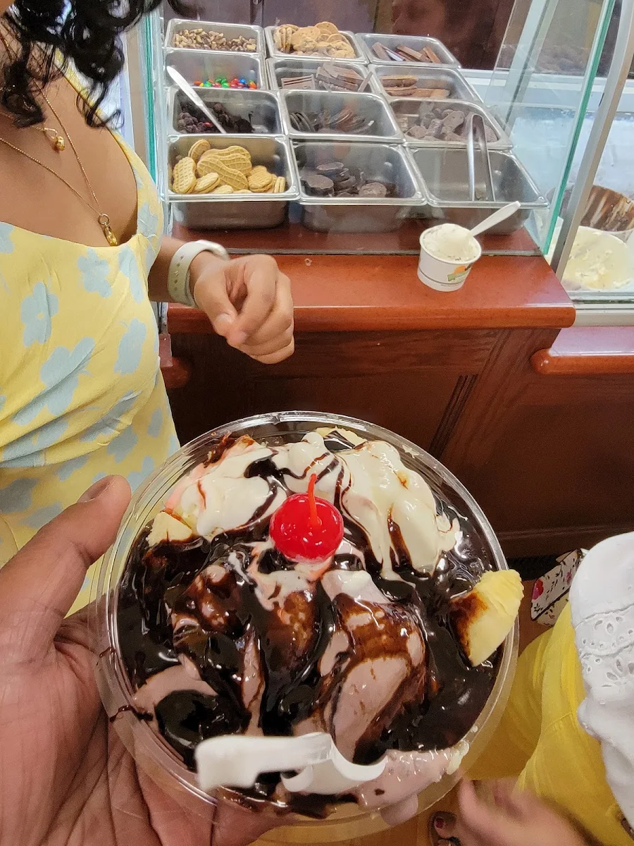 Large Sundae