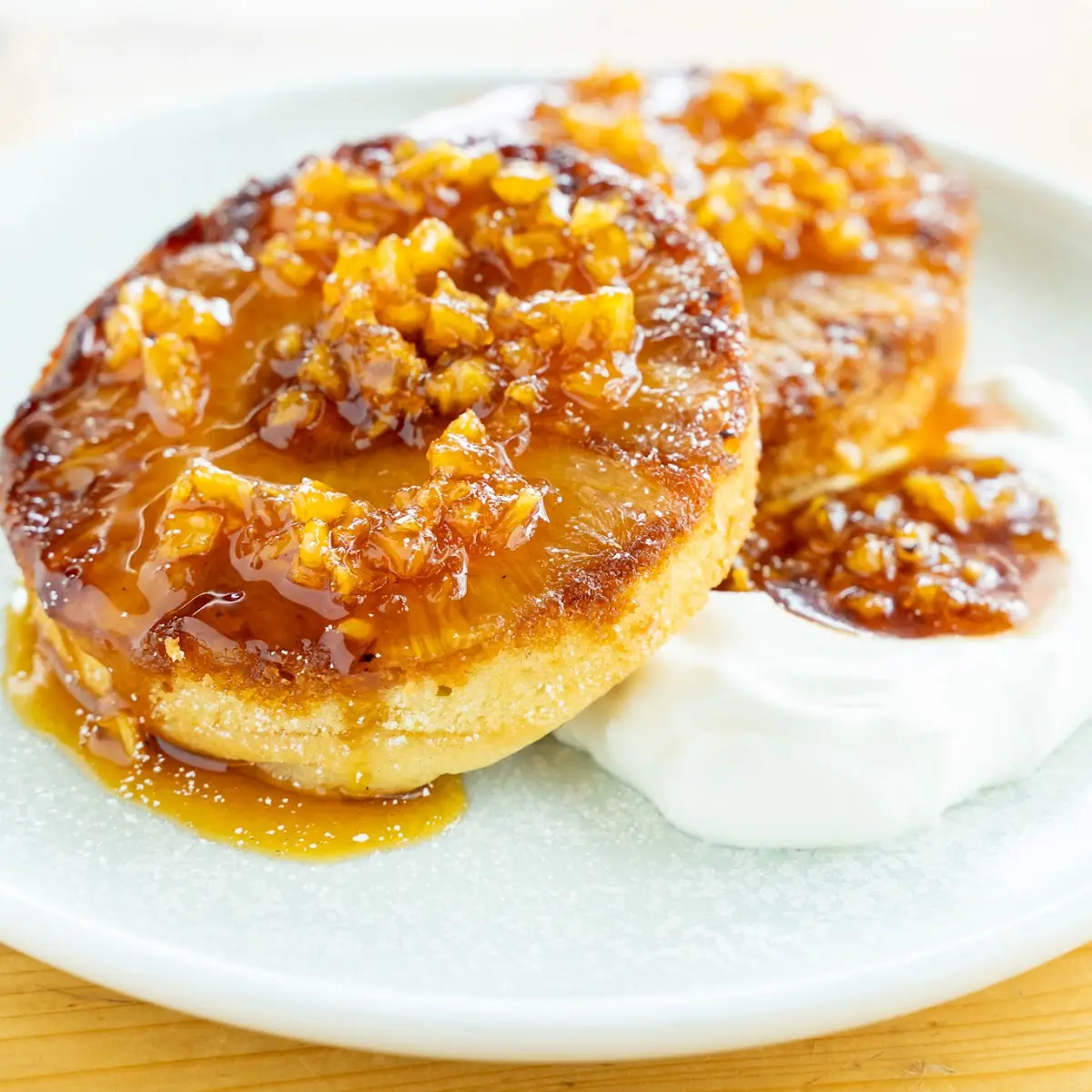 Pineapple Pancakes, La Favella