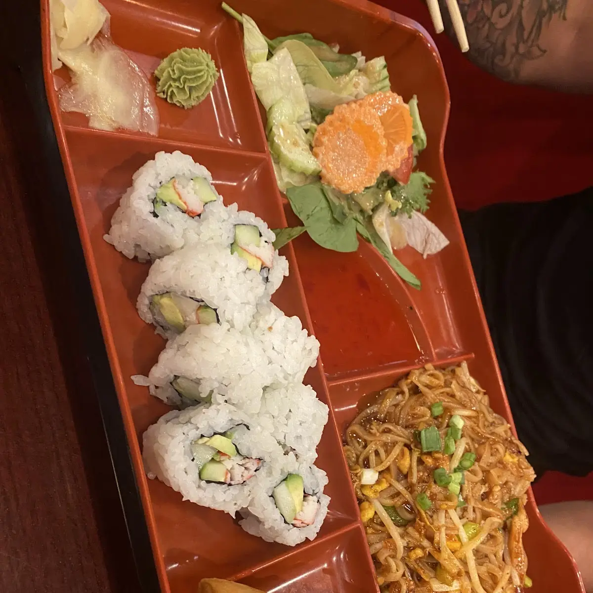 Pad Thai Chicken Bento Box