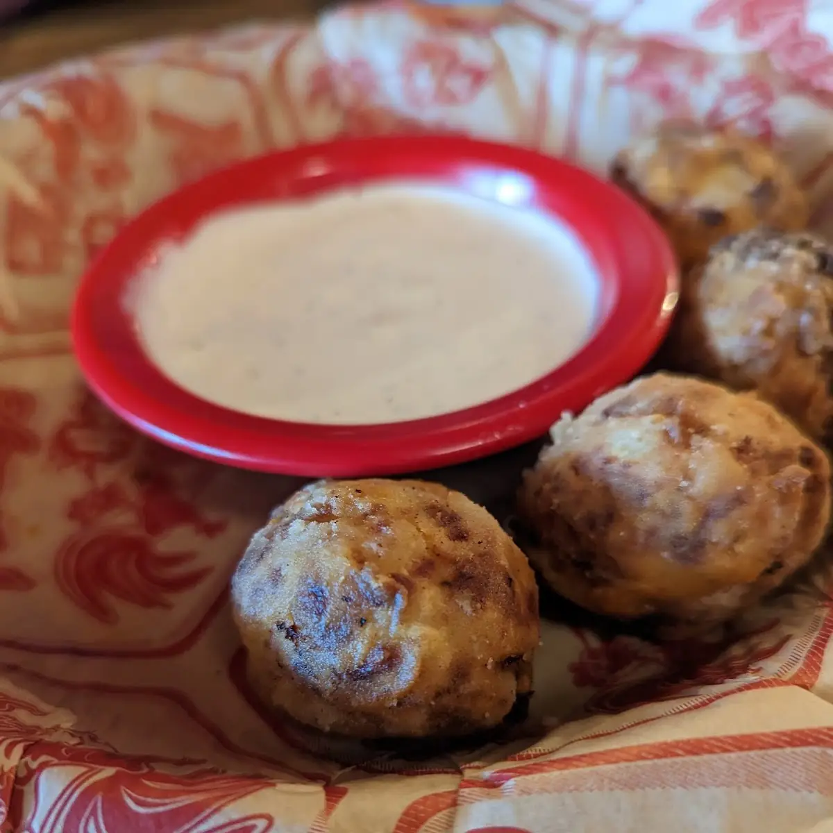 Fried Mac and Cheese Balls