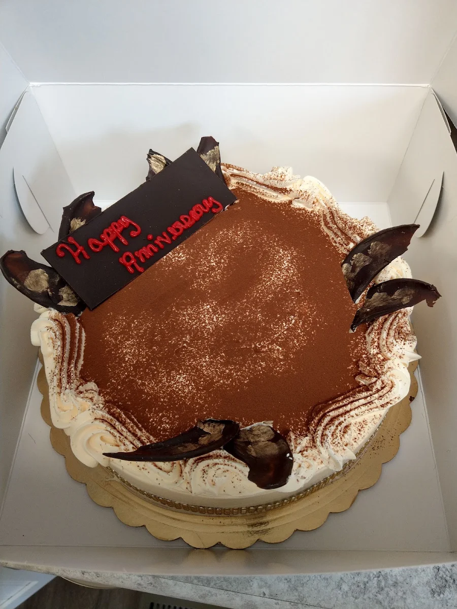 Tiramisu Cake