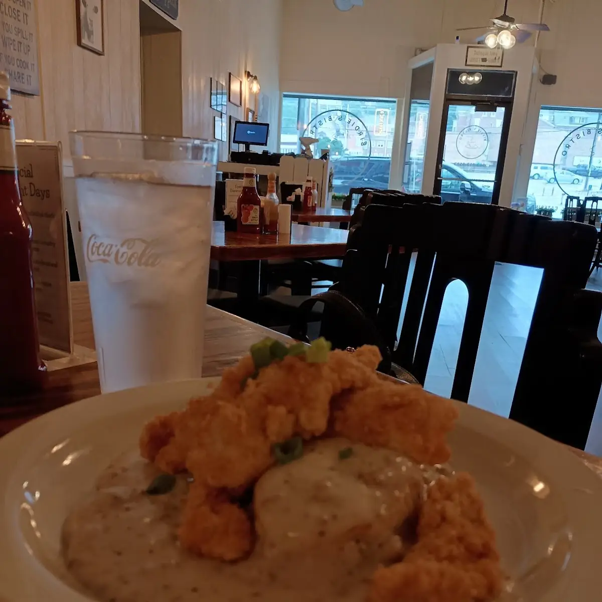 Chicken N Biscuits