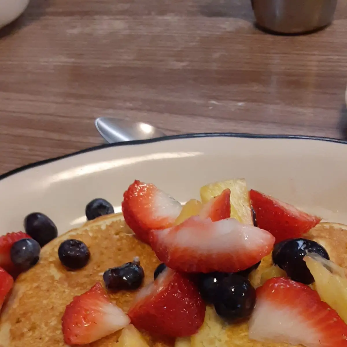 Multigrain Pancake with Fruit
