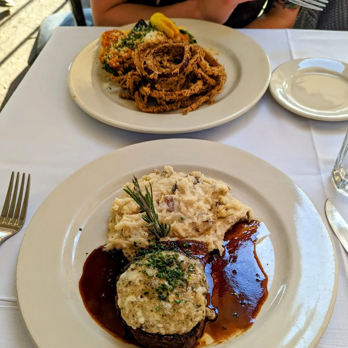 Gorgonzola Filet Mignon & Mashed Potatoes