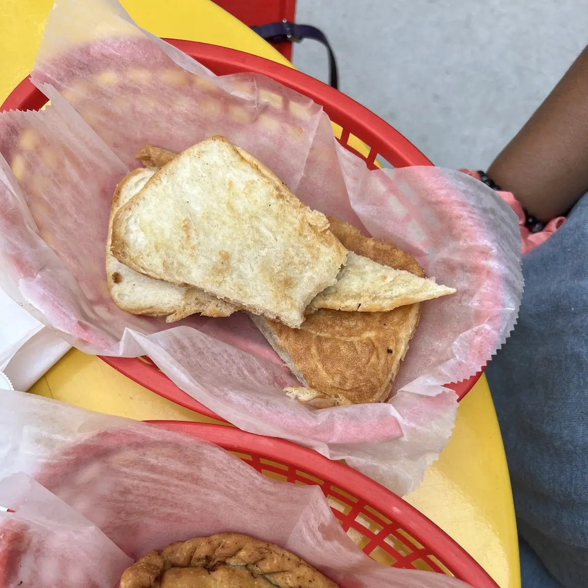 Queso Y Cebolla Verde Empanada