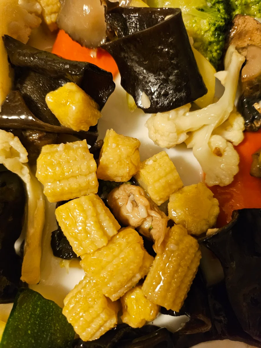 Buddha Feast, Golden Medal Chinese Restaurant