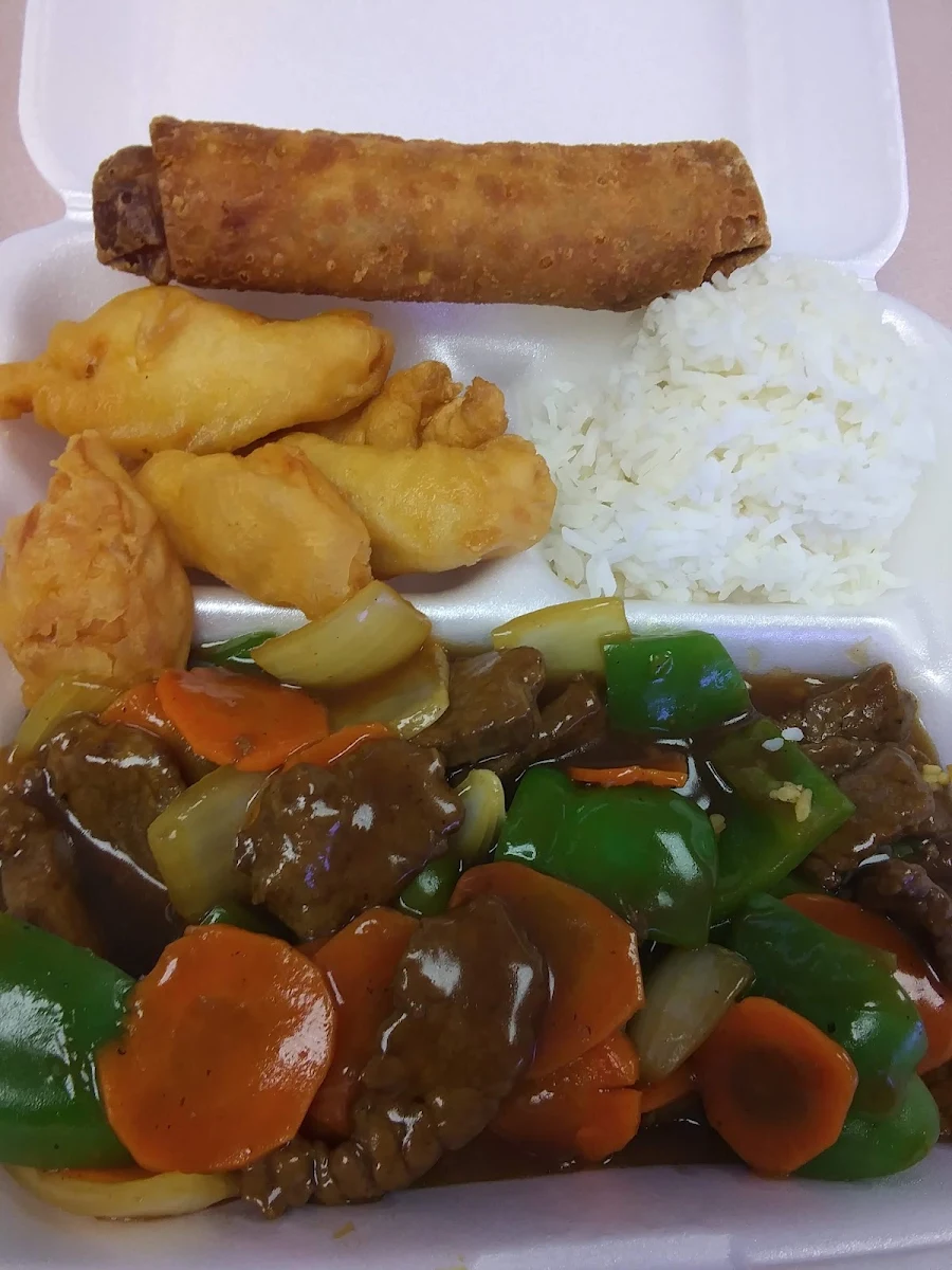 White Rice Sweet and Sour Chicken