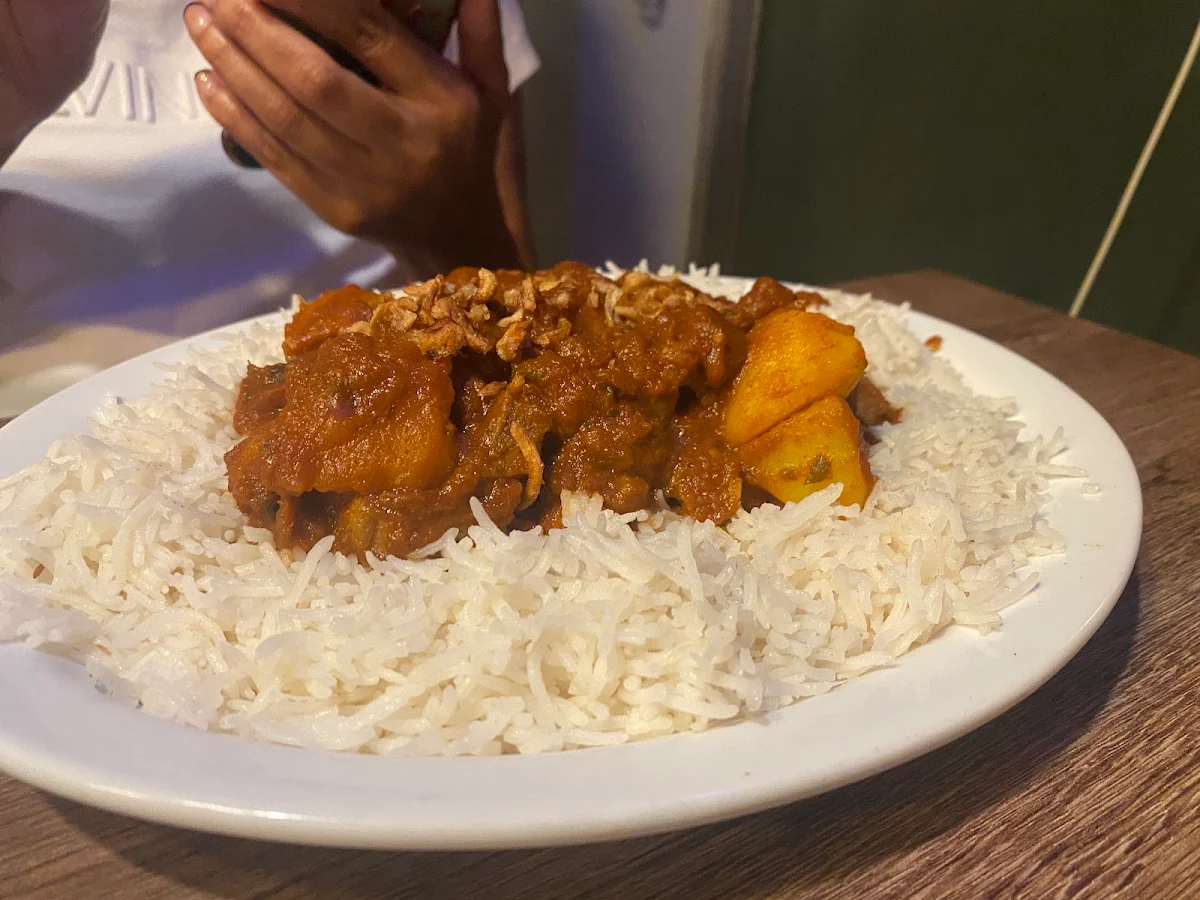 Lamb Vindaloo, Maurya Indian Twist (Oakville)