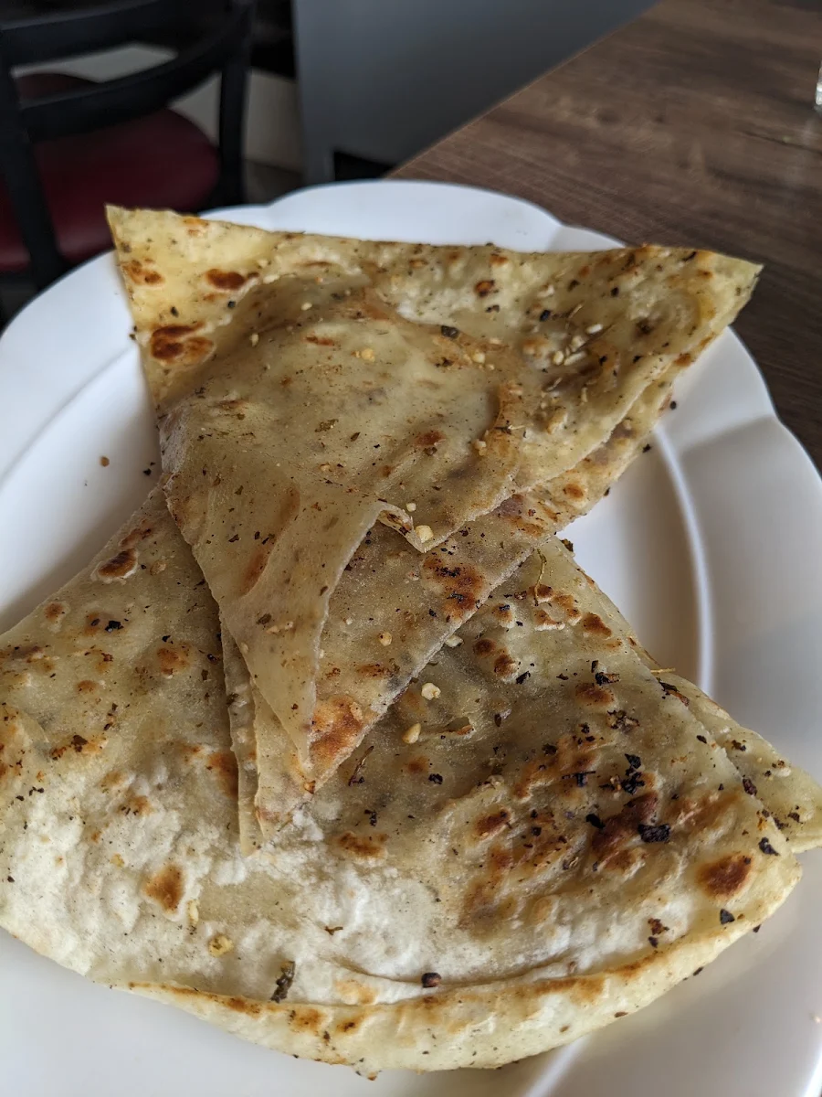 Tawa Garlic Roti, Maurya Indian Twist (Oakville)
